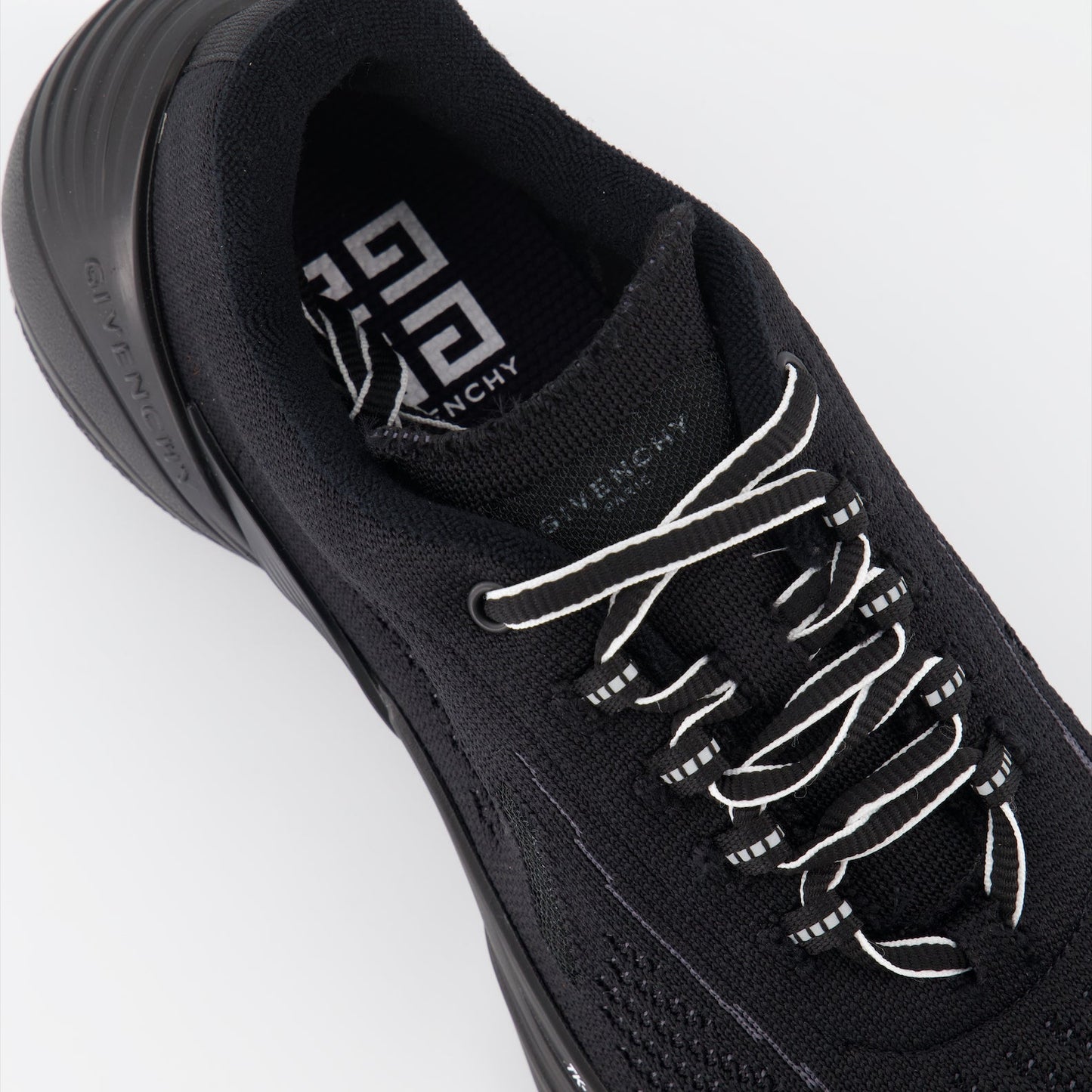 TK-MX Sneakers