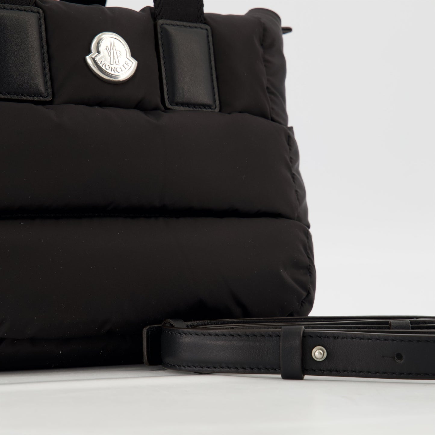 Caradoc Nylon Bag