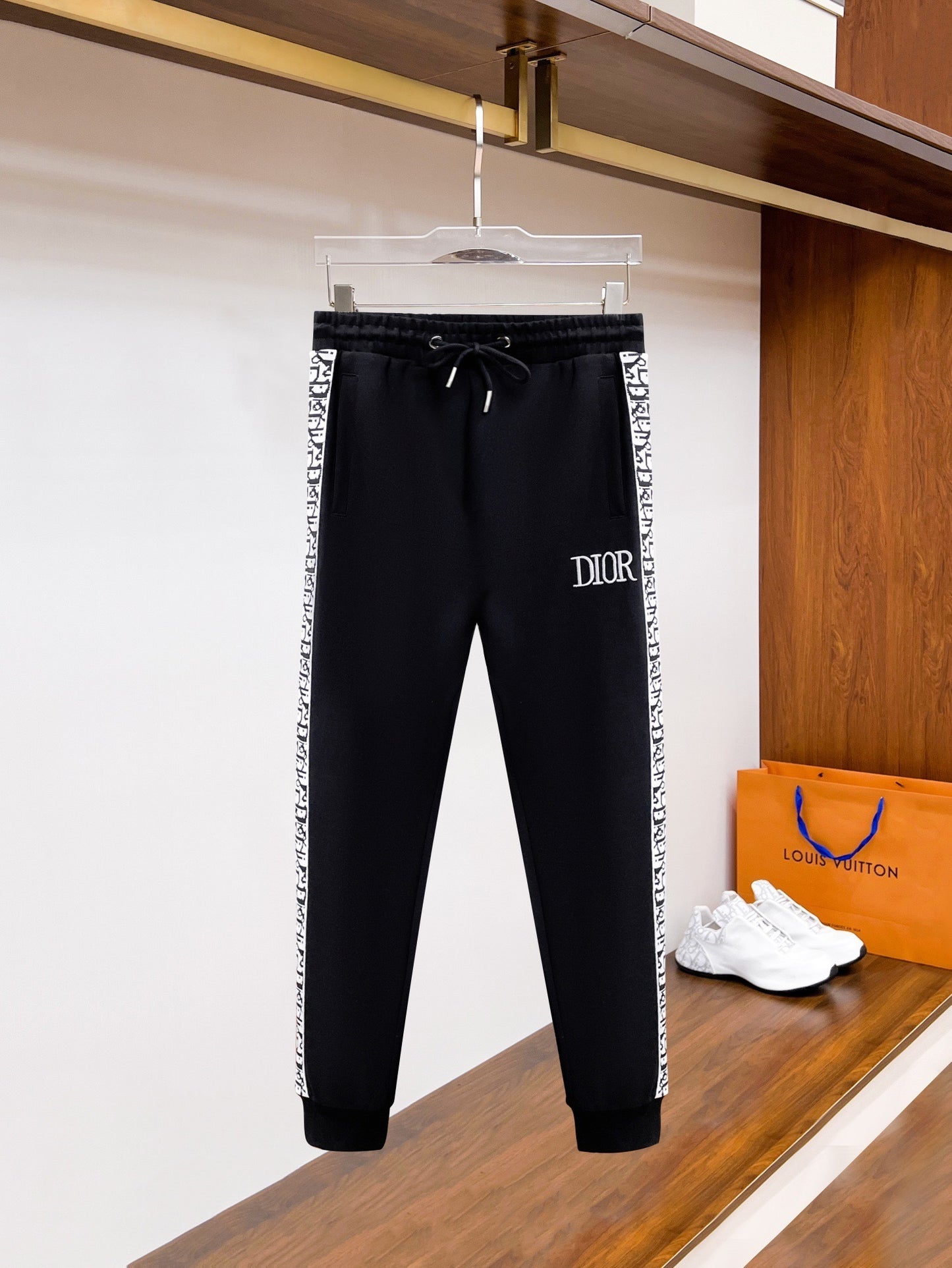 Signature Zip-Up Tracksuit in Black