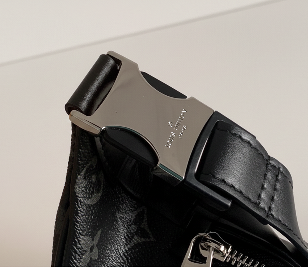 Outdoor Bum-Bag Monogram Eclipse Waist Bag