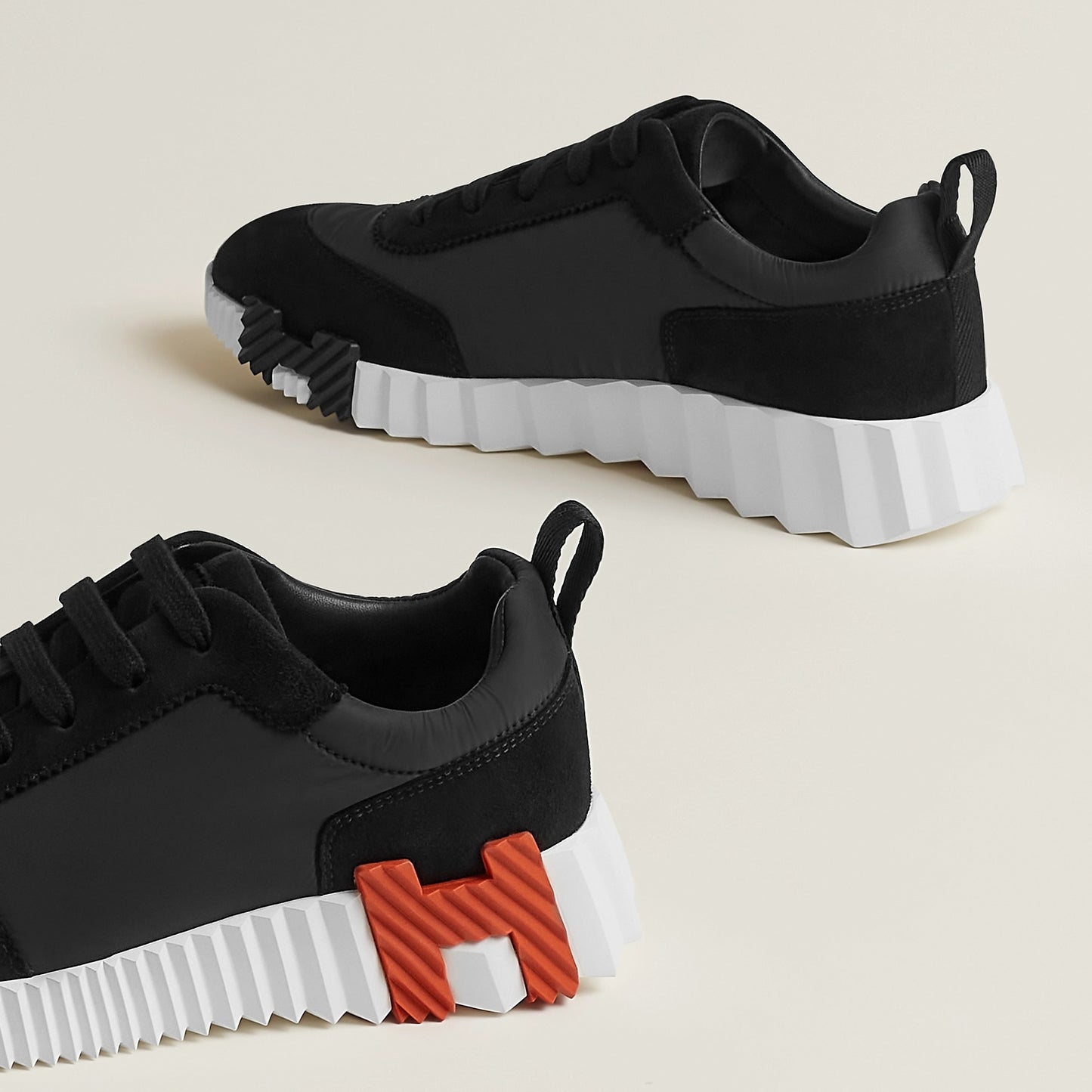 Bouncing Sneakers in Black and Orange