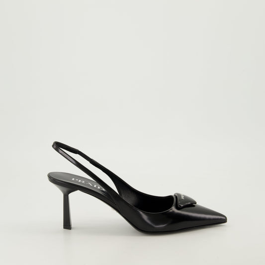 Leather pump