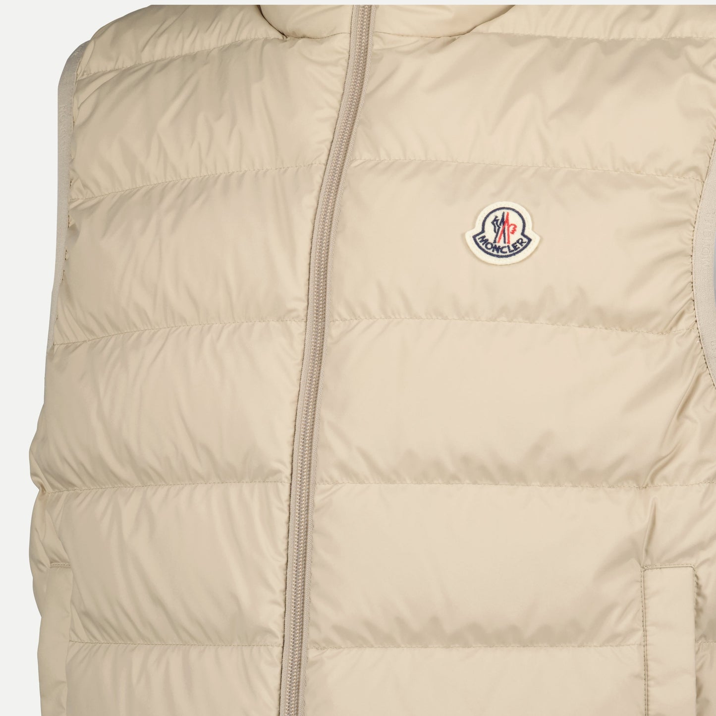 Contrin Sleeveless Puffer Jacket