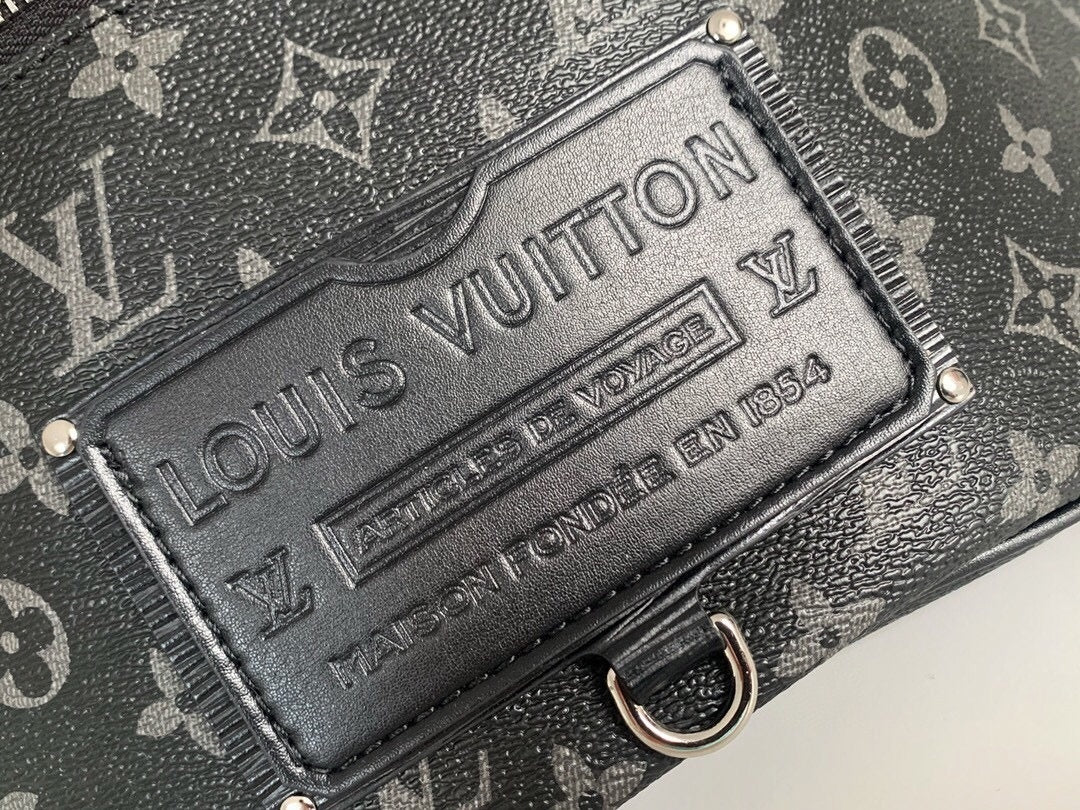 Outdoor Bum-Bag Monogram Eclipse Waist Bag