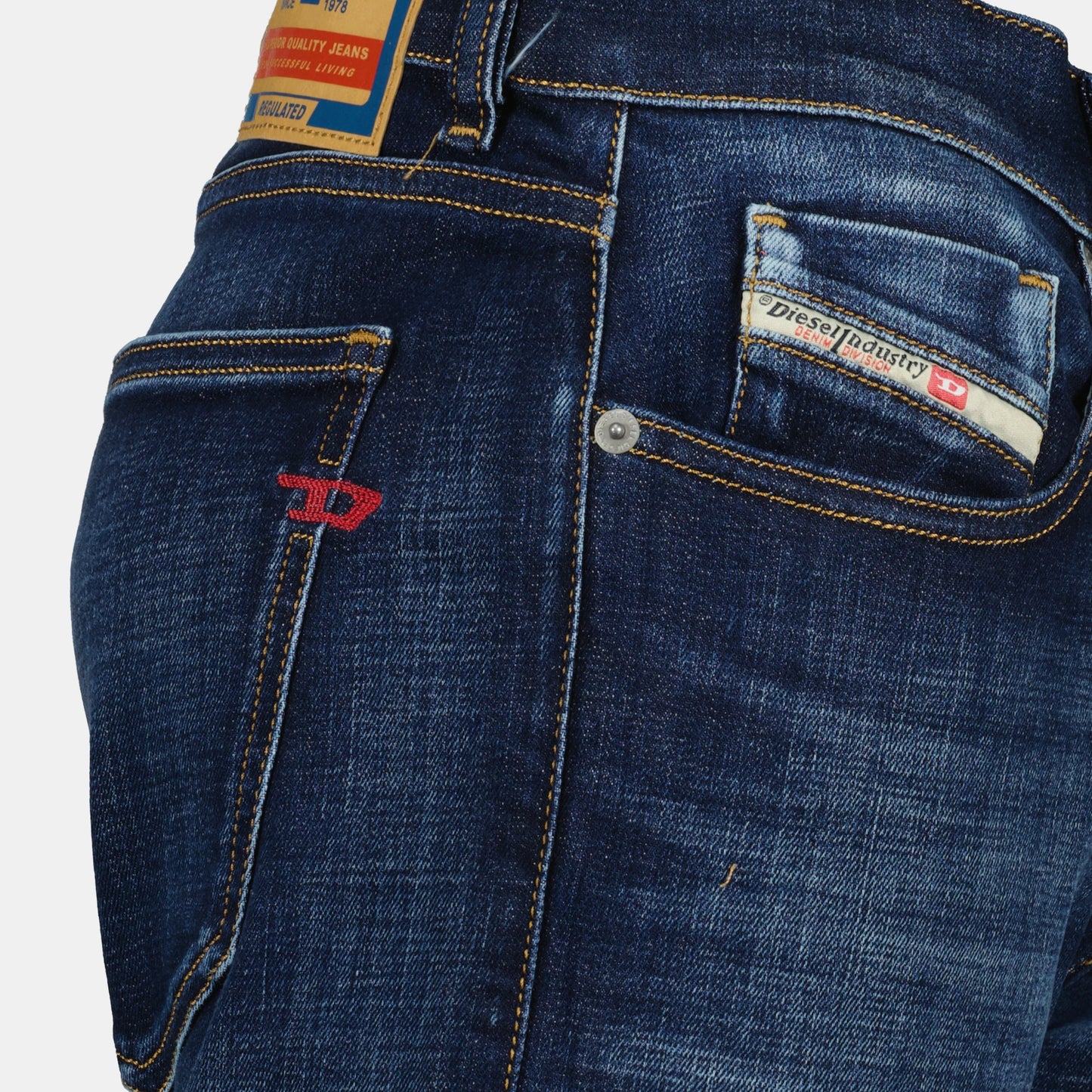 Slim Jean 2019 D-strukt
