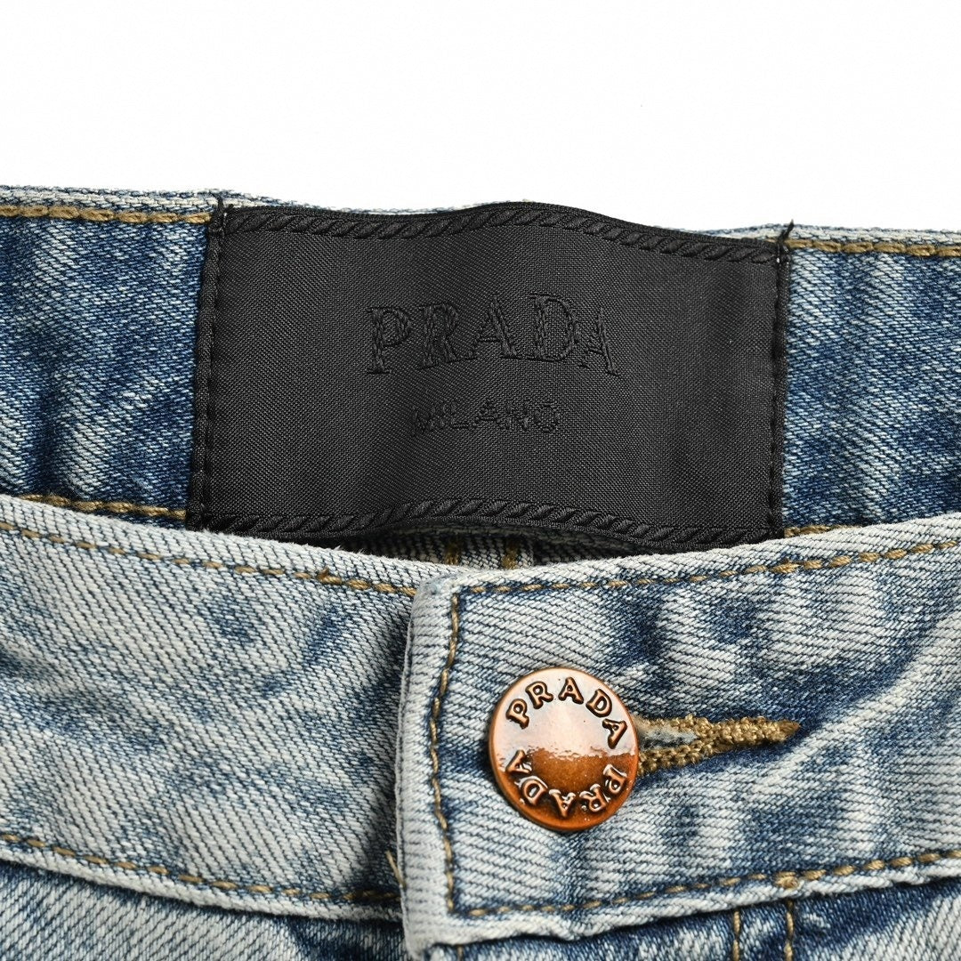 Light Wash Slim-Fit Denim Jeans