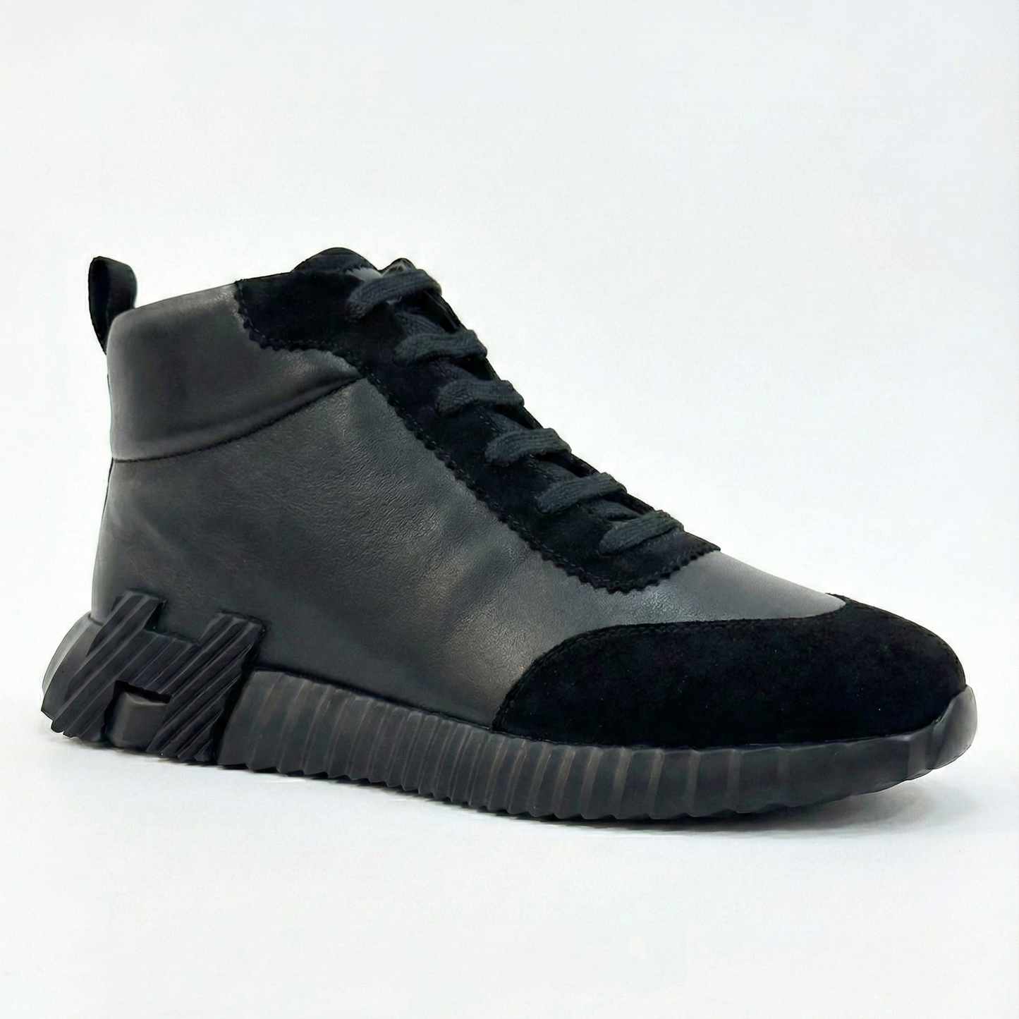 Bouncing High-Top Sneakers Black