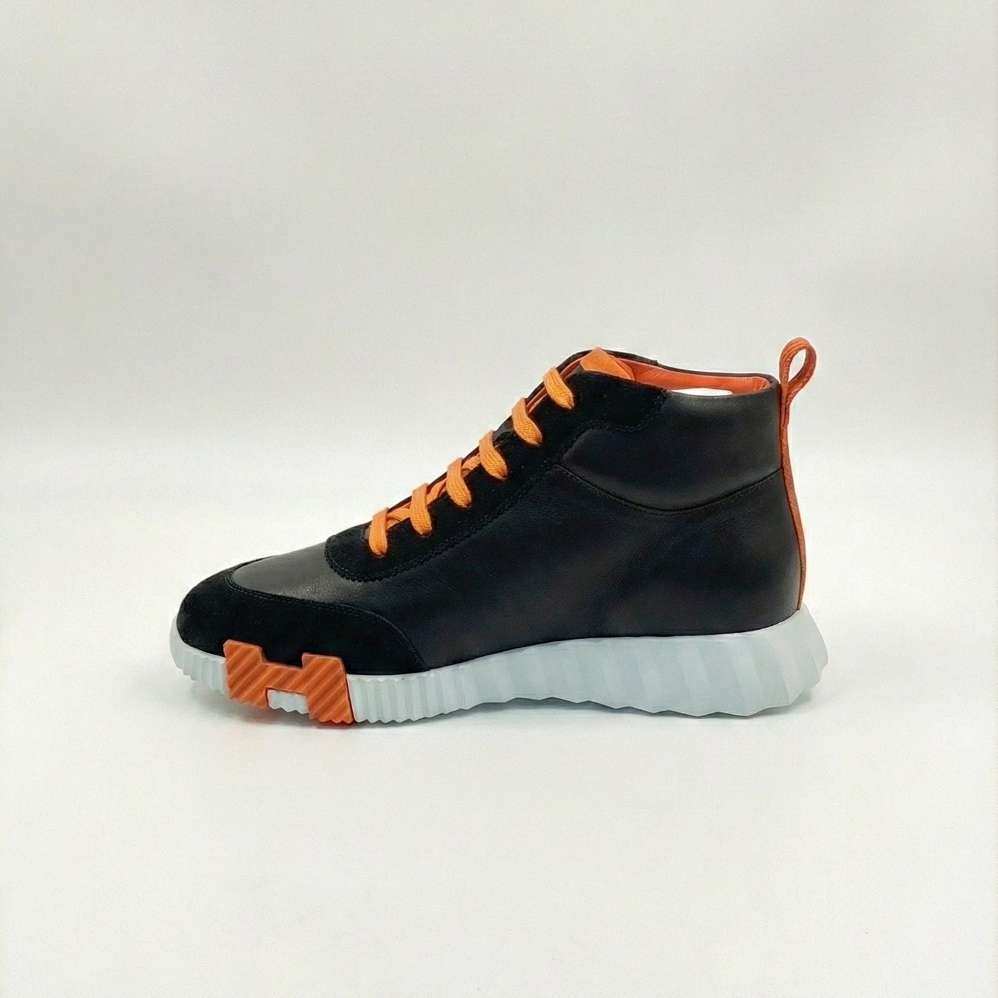 Bouncing High-Top Sneakers