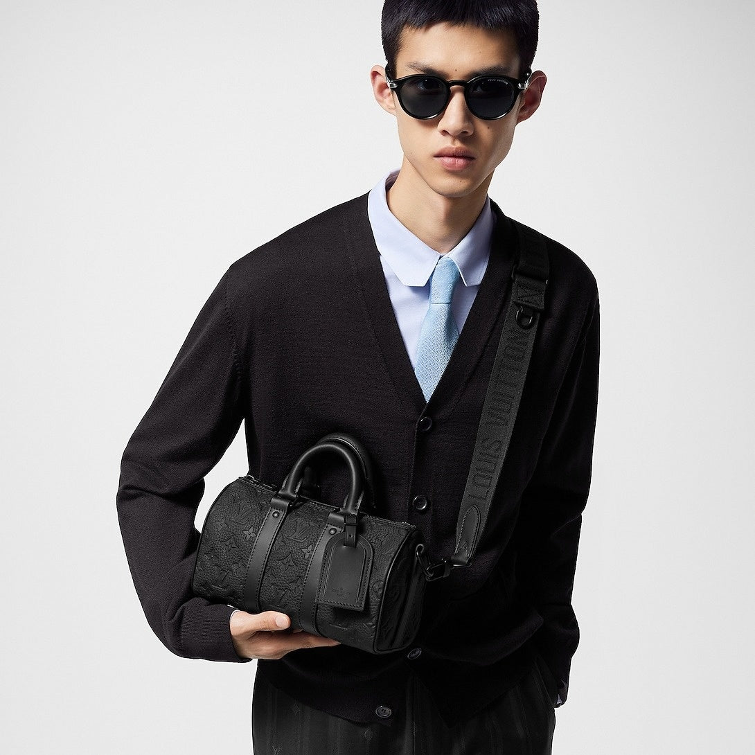 Keepall Bandoulière 25 – Black Taurillon Monogram