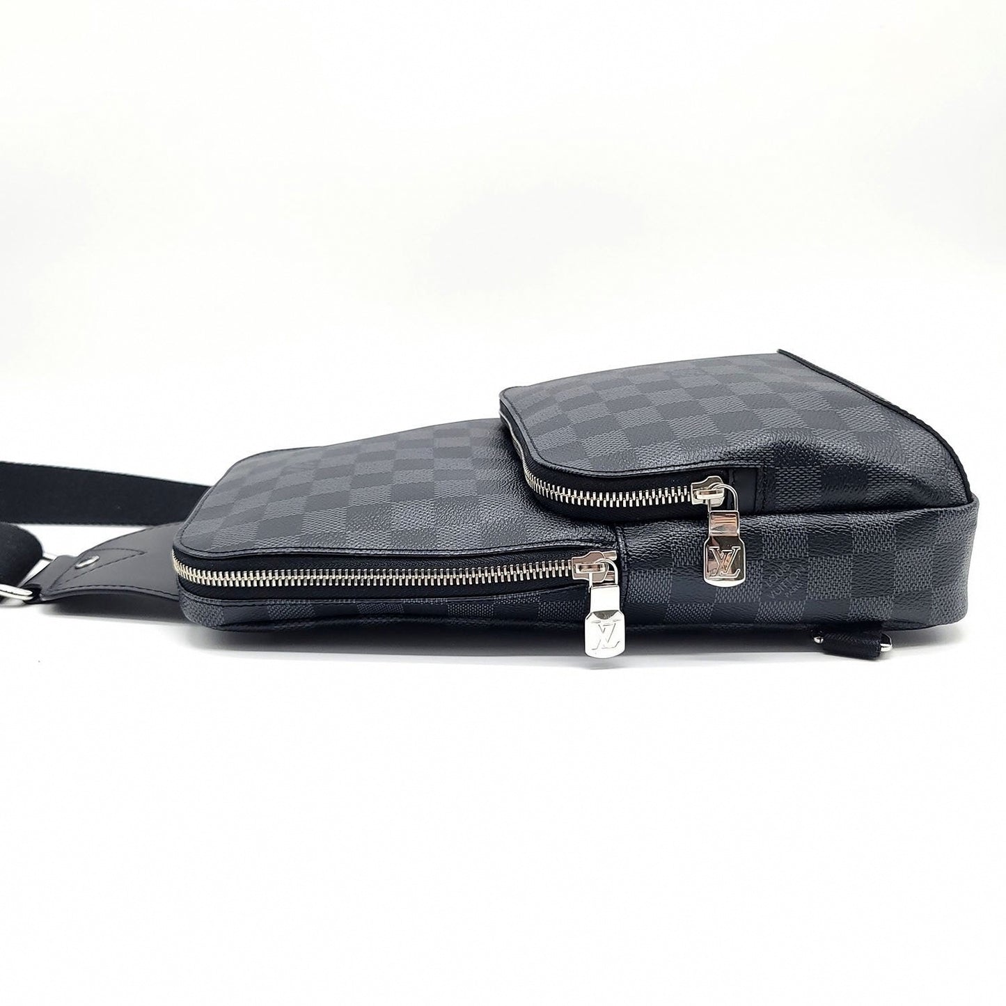 Avenue Sling Bag – Damier Graphite Canvas
